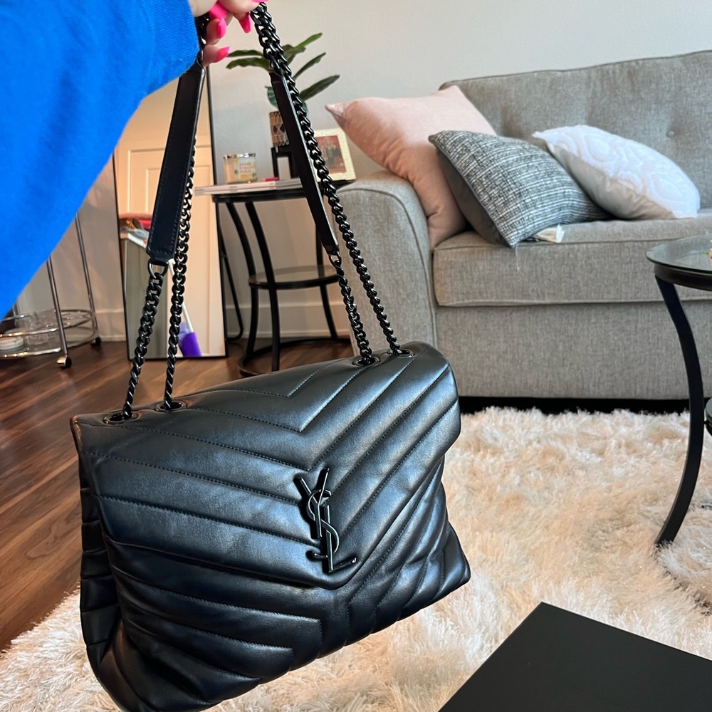Black Saint Laurent Loulou leather shoulder bag